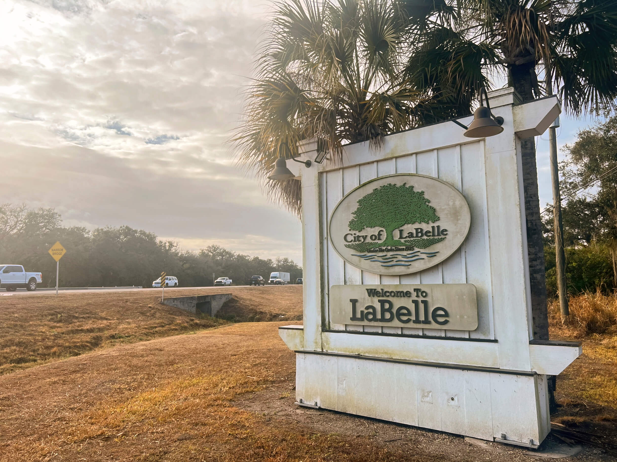 Welcome to LaBelle sign in Hendry County, Florida